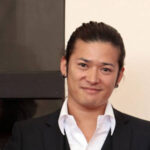 高岡蒼佑、俳優業引退後初の公の場 笑顔で自虐 辞めて良かったですwww